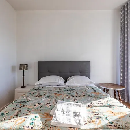 Entre Et Nature - Les Hauts De Avec Garage Gratuit Apartamento